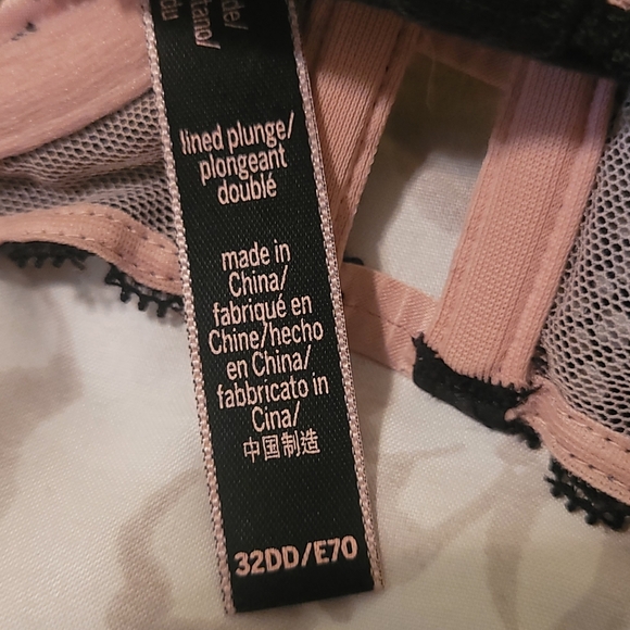 Victorias Secret Bra - Picture 4 of 5